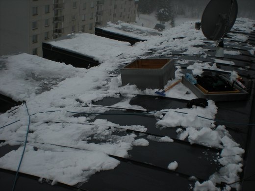 02-shazovani-snehu-a-ledu-hotel-spindleruv-mlyn-003.jpg