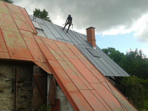 34-pension-krkonose-zacler-dvojity-nater-mech-zeleny-001.jpg