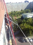 04-montaz-strisky-nad-balkon-8-patrovy-panelovy-dum-003.jpg