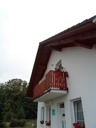 21-nater-drevenych-podhledu-na-rodinnem-dome-001.jpg