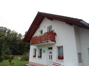 21-nater-drevenych-podhledu-na-rodinnem-dome-002.jpg