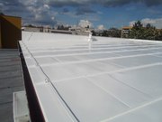 Nátěr střechy syntetickou barvou, pod solární kolektory